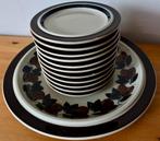 Arabia Ruija gebakstel, Keramiek, Overige typen, Ophalen of Verzenden, Zo goed als nieuw