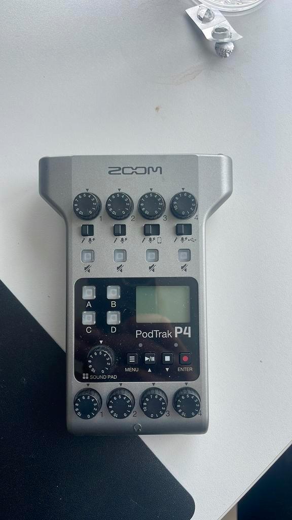 Als nieuw - Zoom PodTrak P4, Muziek en Instrumenten, Mengpanelen, Zo goed als nieuw, Ophalen of Verzenden