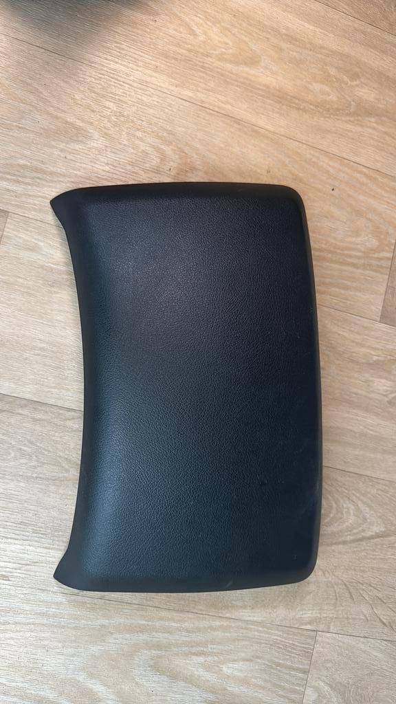 Mercedes-Benz A447681431 – Afdekplaat middenconsole, Auto-onderdelen, Interieur en Bekleding, Mercedes-Benz, Gebruikt, Ophalen of Verzenden