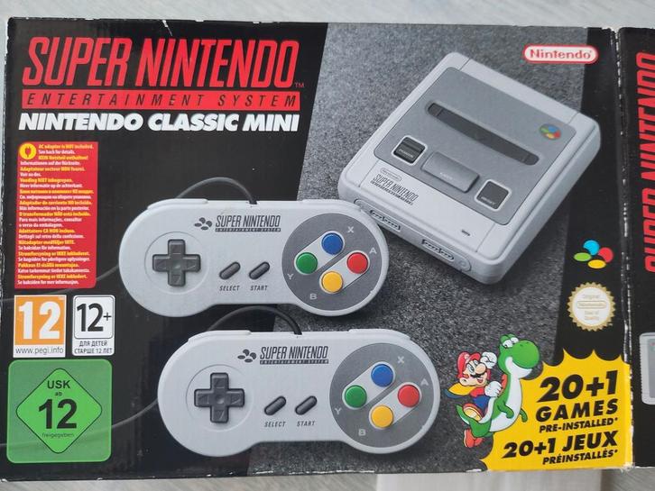 Super Nintendo Classic Mini, Spelcomputers en Games, Spelcomputers | Nintendo Super NES, Zo goed als nieuw, Met 2 controllers