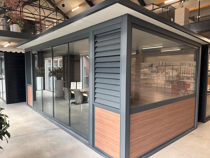 Tuinkamer, Tuin en Terras, Tuinhuizen, Nieuw, Tuinhuis, Metaal, 250 tot 500 cm, 400 cm of meer, 3 ramen of meer, Ophalen