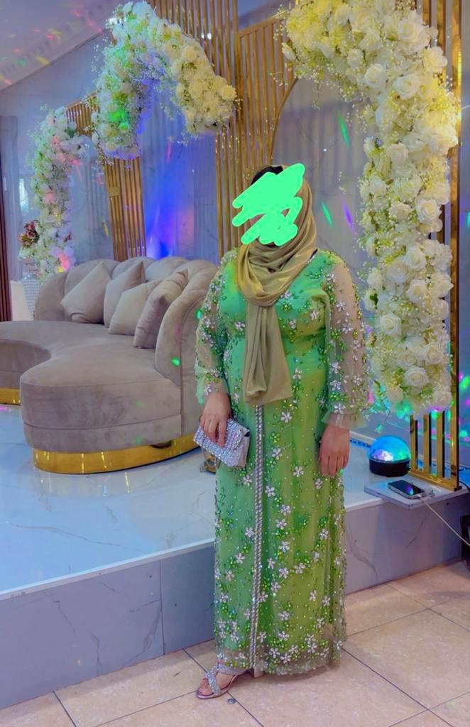 Groene Galajurk - Maat 44, Kleding | Dames, Carnavalskleding en Feestkleding, Zo goed als nieuw, Kleding, Huwelijk, Maat 38/40 (M)