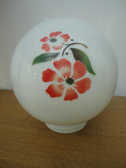 Vintage glazen plafonnière c.q. bollamp c.q. plafondlamp, Antiek en Kunst, Curiosa en Brocante, Ophalen of Verzenden