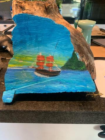 Handgeschilderde Boomstam Sculptuur beschikbaar voor biedingen