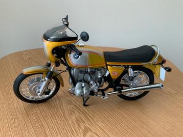 BMW R90s van Schuco schaal 1:10 nieuw in o.v.p. beschikbaar voor biedingen
