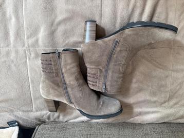 Gabor enkellaarsjes taupe maat 42,5 beschikbaar voor biedingen