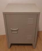Licht grijs Locker nachtkastje zgan, Huis en Inrichting, Kasten | Lockerkasten, Ophalen, Zo goed als nieuw