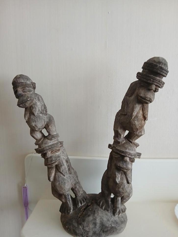 Afrikaans houten totem beeld Bamoun Mambila Kameroen  ?, Antiek en Kunst, Kunst | Niet-Westerse kunst, Ophalen