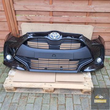 VOORBUMPER TOYOTA YARIS IV 20-23R - KLEUREN beschikbaar voor biedingen