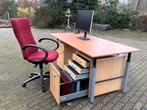 Bureau met stoel en Dell monitor, Ophalen, Zo goed als nieuw, Stoel