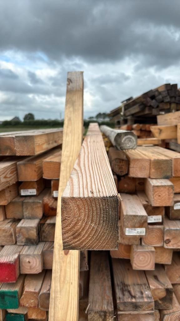 9/9/245  mooi gebruikt hout € 7,50 stuk, Tuin en Terras, Palen, Balken en Planken, Zo goed als nieuw, Balken, 250 cm of meer, Ophalen of Verzenden