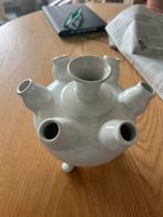 Tulpenvaasje, Huis en Inrichting, Wit, Aardewerk of Porselein, Ophalen of Verzenden, Zo goed als nieuw