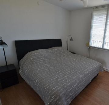 Gestoffeerd bed