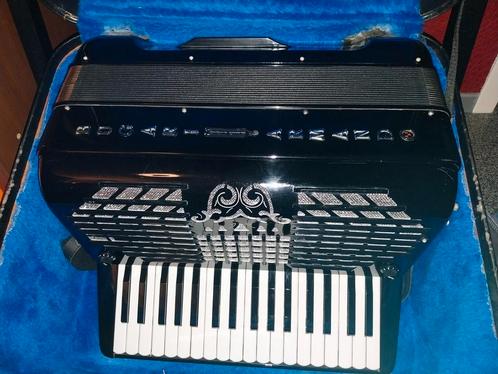 Bugari basaccordeon, Muziek en Instrumenten, Accordeons, Gebruikt, Overige merken, Ophalen
