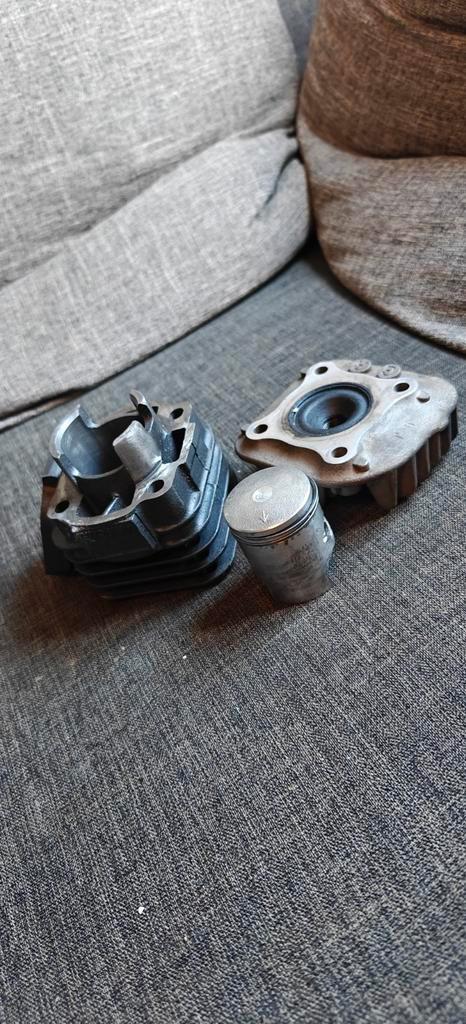 50CC Cilinder kit Nieuwe zuiger en Cilinder pen 10, Fietsen en Brommers, Brommers | Overige merken, Zo goed als nieuw, Ophalen of Verzenden