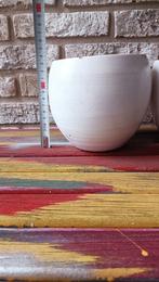 Witte bloempot 15 x 13,5cm rond, Tuin en Terras, Rond, Binnen, Ophalen of Verzenden, Zo goed als nieuw