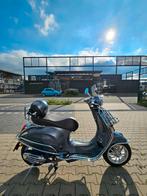 Vespa Primavera Touring 45 km bj 2022, Fietsen en Brommers, Scooters | Vespa, Ophalen, Zo goed als nieuw, Overige modellen