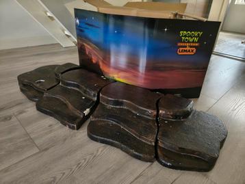 Lemax Spooky Town Display materiaal verhoging + backdrop beschikbaar voor biedingen