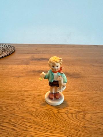 Hummel Beeldje Jongen met Paard en Toeter Porselein Figuur beschikbaar voor biedingen