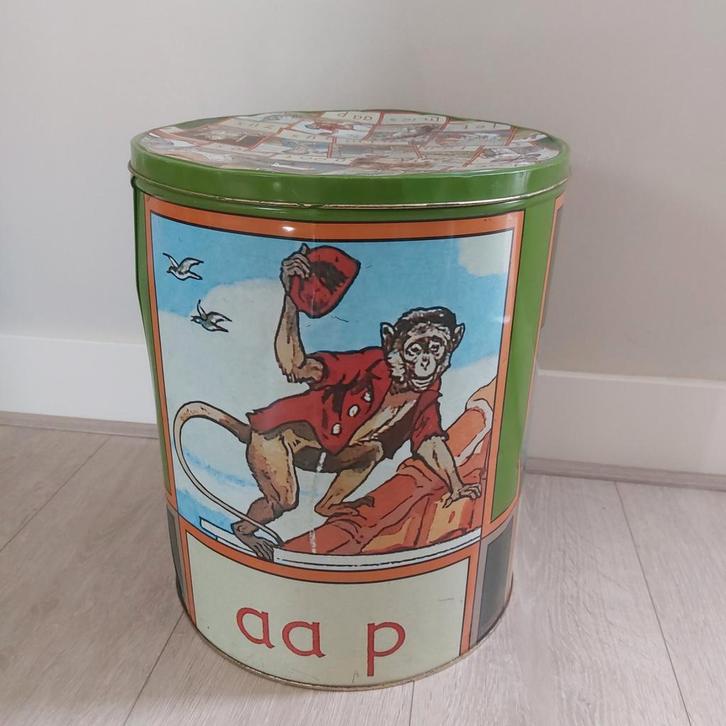 Groot vintage Aap Noot Mies Blik Trommel, Antiek en Kunst, Curiosa en Brocante, Ophalen