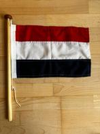 NIEUW: Nederlandsevlag  met gelakte stok (50 cm), Watersport en Boten, Ophalen of Verzenden, Nieuw, Overige typen