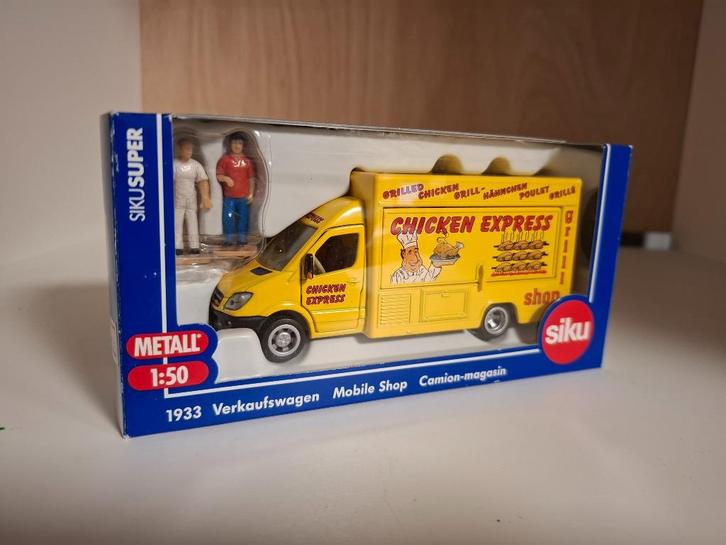 SIKU 1933 Mercedes Verkoopwagen Chicken Express, Hobby en Vrije tijd, Modelauto's | 1:50, Nieuw, Bus of Vrachtwagen, SIKU, Ophalen of Verzenden