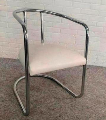 Fauteuil mooie vintage chromen oude Bauhaus fauteuil. beschikbaar voor biedingen