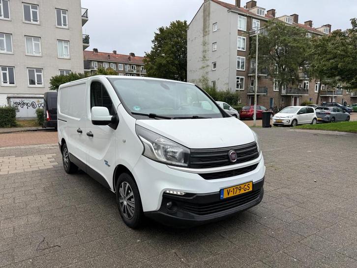 Fiat Talento 1.6 MJ EcoJet 3pers Euro 6 Airco Cruise NW APK, Auto's, Bestelauto's, Bedrijf, Te koop, ABS, Airbags, Airconditioning