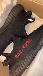 Yeezy Black red 350 V2 40 2/3, Kleding | Heren, Schoenen, Nieuw, Yeezy, Sneakers of Gympen, Zwart