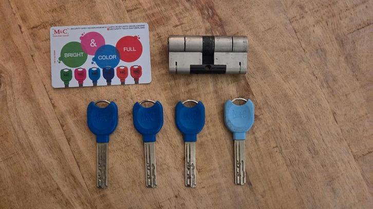 M&C Cilinder met kerntrekbeveiliging en certificaat, Doe-het-zelf en Verbouw, Hang- en Sluitwerk, Gebruikt, Slot, Rvs, Ophalen of Verzenden