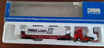 Roco Kombiwaggon draagwagen met Frigoliner koelcontainer beschikbaar voor biedingen