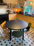 Donkerblauwe ronde eettafel, Huis en Inrichting, Tafels | Eettafels, Ophalen, Rond, Zo goed als nieuw, Modern