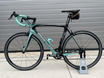 Bianchi Oltre XR2 Superleggera racefiets mt57 beschikbaar voor biedingen