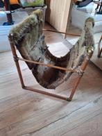 Lectuurbak met koperen pijpen, Ophalen