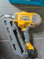 DeWalt DCN692 nail gun met 5ah batterij, Doe-het-zelf en Verbouw, Gereedschap | Overige machines, Ophalen of Verzenden, Zo goed als nieuw