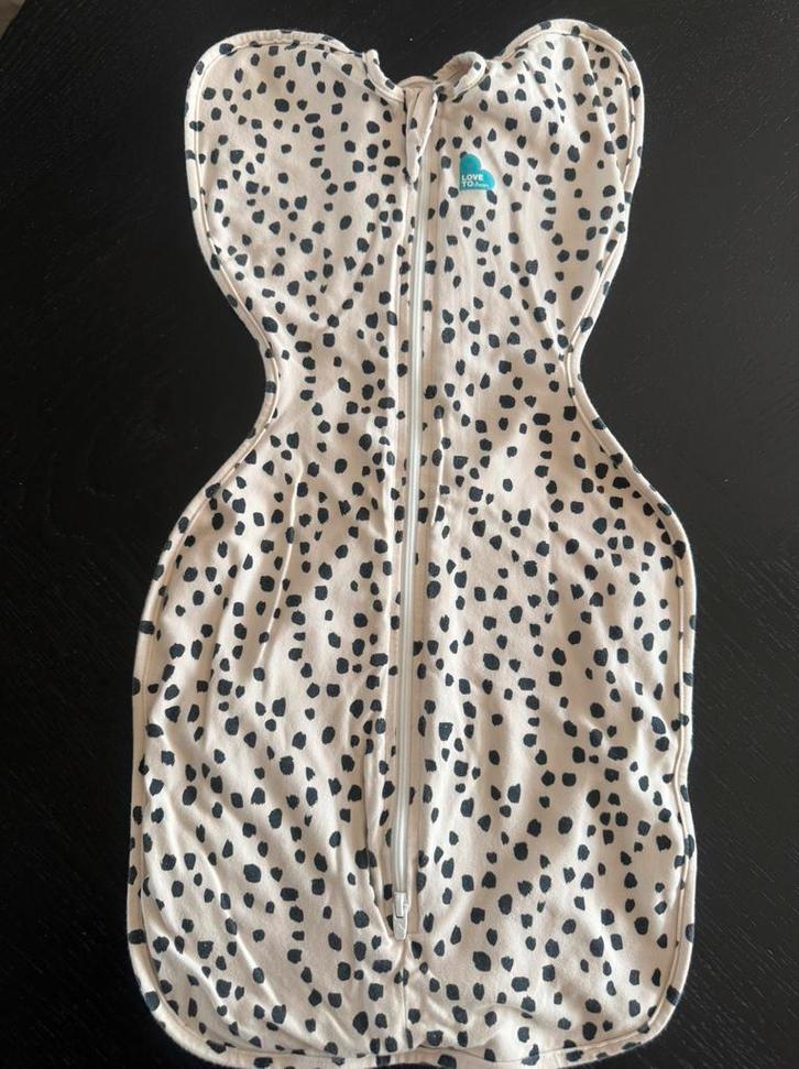 Love to Dream Babyslaapzak Swaddle Up  0-3 mnd - 3.5-6 kg, Kinderen en Baby's, Dekens, Slaapzakjes en Inbakerproducten, Zo goed als nieuw
