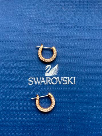 Swarovski mini creolen beschikbaar voor biedingen