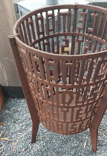 Rene Knip  Vuurkorf - Tuin Statement design  beschikbaar voor biedingen