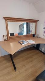 GRATIS Ruim en verstelbaar bureau, Ophalen, In hoogte verstelbaar, Gebruikt