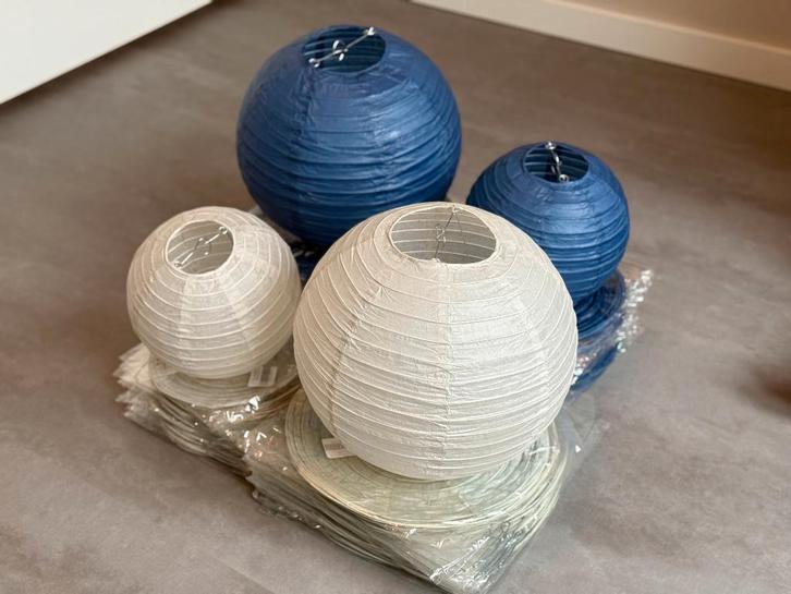 Lampionnen blauw en beige 40x 20cm en 40x30 cm, Hobby en Vrije tijd, Feestartikelen, Nieuw, Versiering, Overige, Ophalen of Verzenden