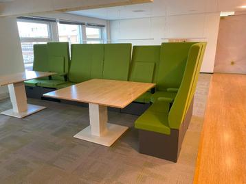 GRATIS: 2 Prachtige Ahrend 750 lounge sets, groene stof beschikbaar voor biedingen