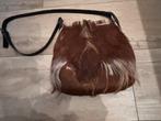 Vintage schoudertas - echt leder aan de voorkant  een vacht, Sieraden, Tassen en Uiterlijk, Tassen | Damestassen, Ophalen of Verzenden