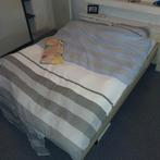 2 persoons bed wit spaanplaat.
Met matras, kussens, dekbed e, Huis en Inrichting, Ophalen, 90 cm, Eenpersoons, Wit