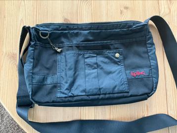 Zwarte Kipling tas, 30x20 centimeter beschikbaar voor biedingen