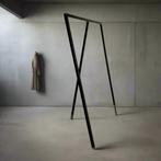 Zwarte Kledingstandaard Hay, Huis en Inrichting, Ophalen, Zo goed als nieuw, Metaal, Staande kapstok