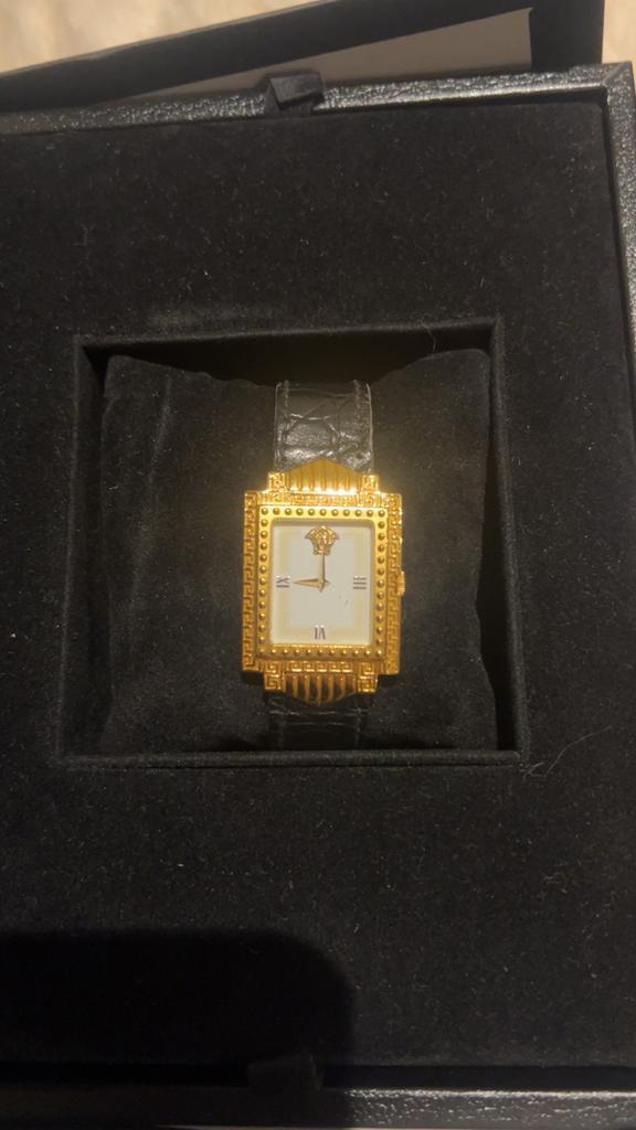 Versace Dameshorloge - Nieuw in Doos!, Sieraden, Tassen en Uiterlijk, Horloges | Dames, Nieuw, Polshorloge, Overige merken, Goud