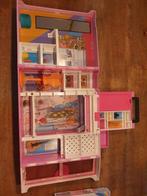 Barbie Super Kledingkast - Exclusief Kleding, Kinderen en Baby's, Speelgoed | Poppen, Ophalen of Verzenden, Gebruikt, Barbie