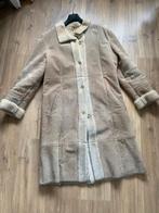 Lammy coat lang, mooi en warm! Maat 42, Kleding | Dames, Jassen | Winter, Ophalen of Verzenden, Gedragen, Maat 42/44 (L), Beige