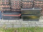 Dakpannen. 49 x 29 cm. Kleur zwart. Vlak model. Restpartij., Doe-het-zelf en Verbouw, Dakpannen en Dakbedekking, Ophalen, Steen of Klei