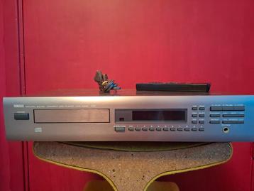 Yamaha cdx - 530 e cd speler met afstandsbediening  beschikbaar voor biedingen